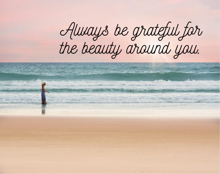 Girl walking on beach and seeing the beauty around her feeling gratitude since gratitude can change your mindset