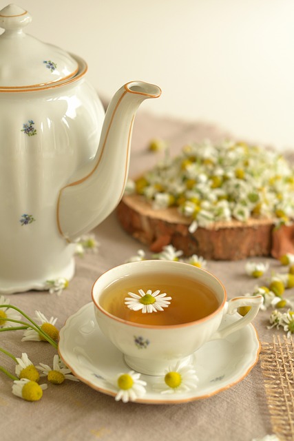 chamomile tea is an herb that is included in best foods for sleep